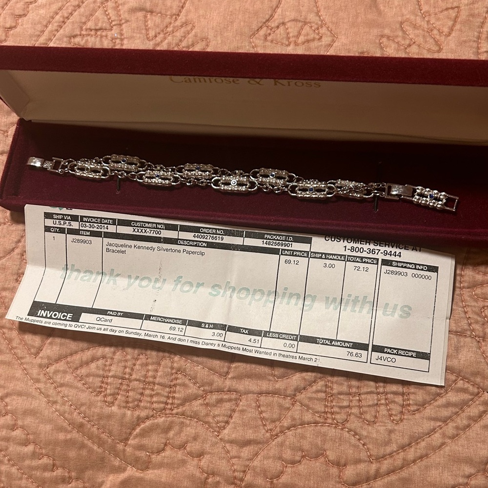Jackie Kennedy Silver Paperclip Bracelet - Picture 6 of 6